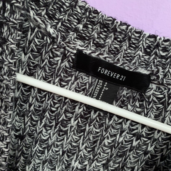 🦋 Forever 21 Cardigan 🦋 - Picture 3 of 3